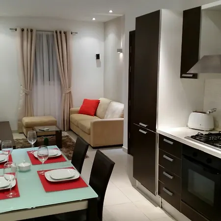 Apartment Elegant With Terrace In Balluta, St. Julians, Just Off The P *
